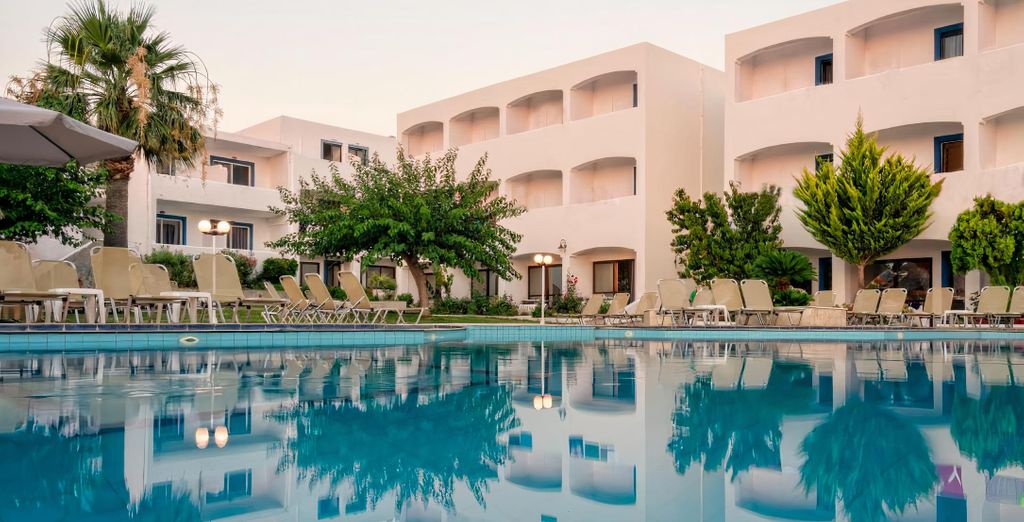 Adel Paradise Hotel 