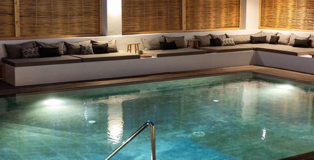 Scorpios Beach Hotel 4*