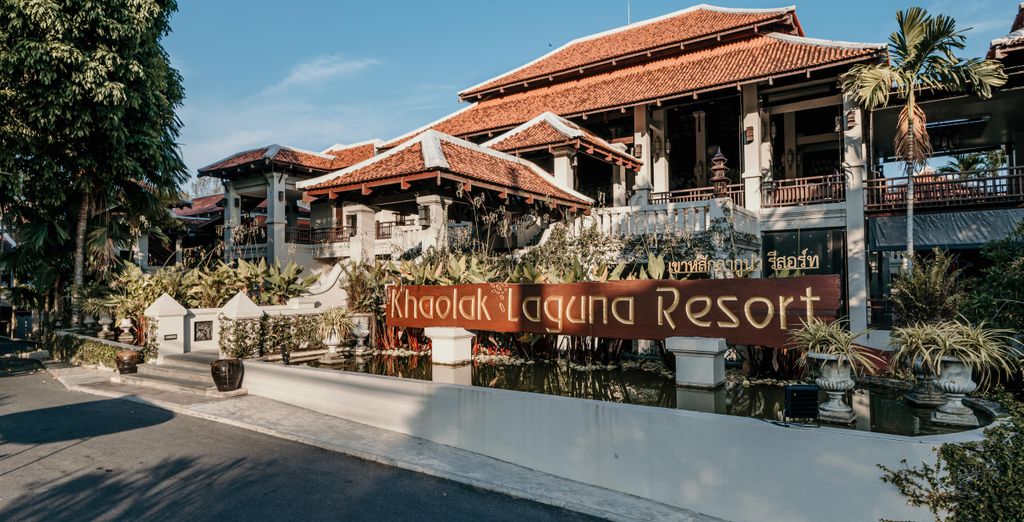 Namaka Resort Kamala 5*, Phi Phi CoCo Beach Resort 4*, Khao Lak Laguna Resort 4* con pre-estensione opzionale a Bangkok 