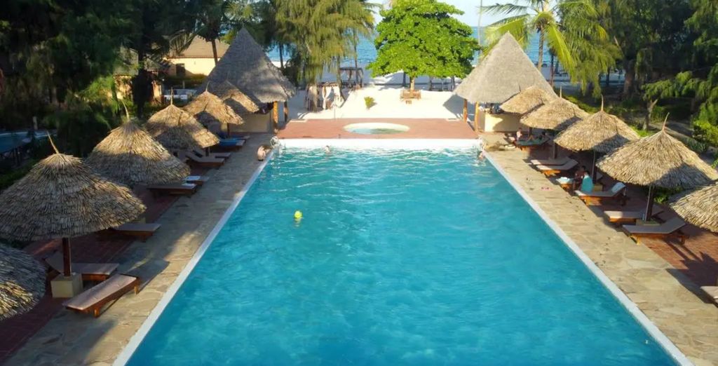 Paje Palms Beach Resort 4*