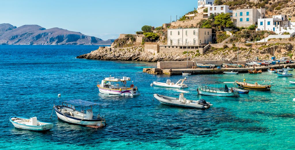 Tour nella parte occidentale: tra mare e tradizioni 