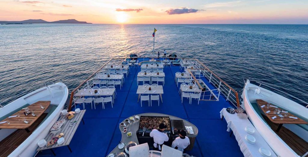 Circuito privado: 7 noches de lujo con crucero en las Islas Galápagos