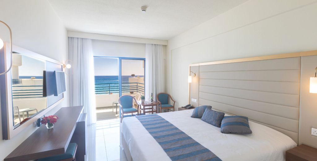 Iliada Beach Hotel 4*