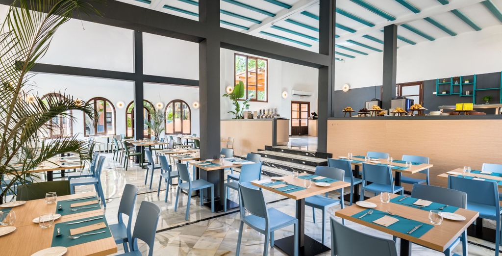 Occidental Pueblo Acantilado 4*