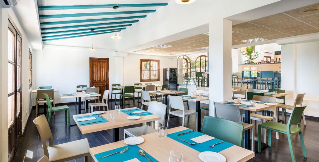 Occidental Pueblo Acantilado 4*