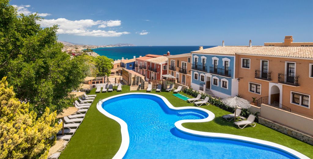 Occidental Pueblo Acantilado 4* 