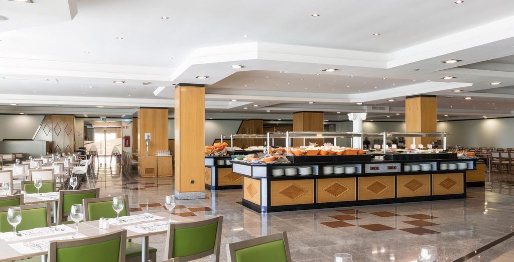 Ukino Palmeras Village - Family Resort 4*