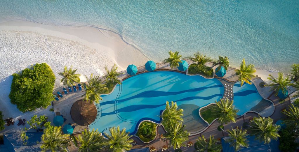 Royal Island Resort & Spa 5*
