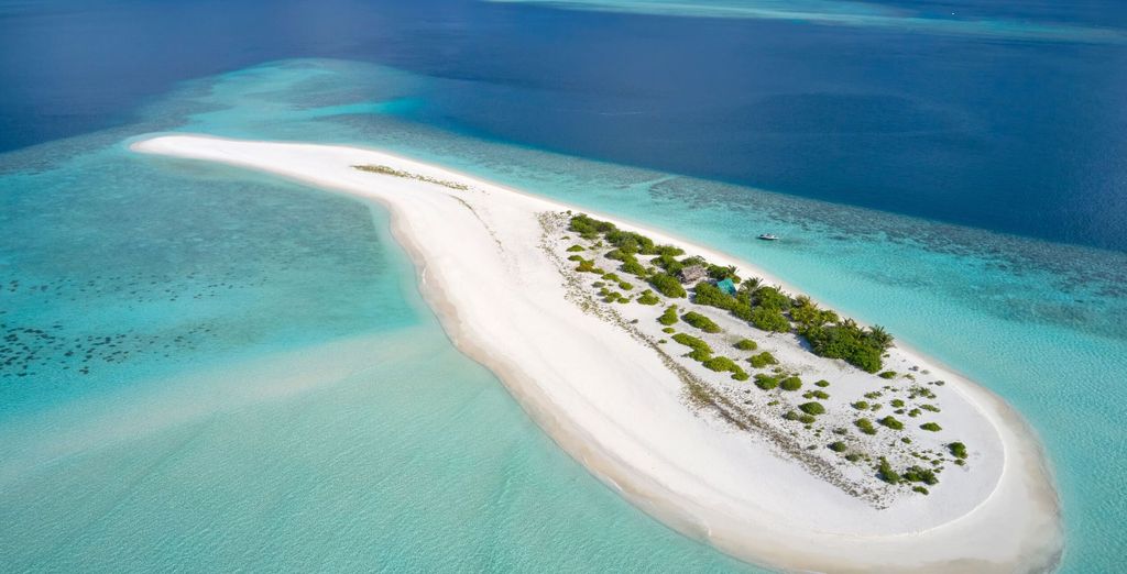 Royal Island Resort & Spa 5*