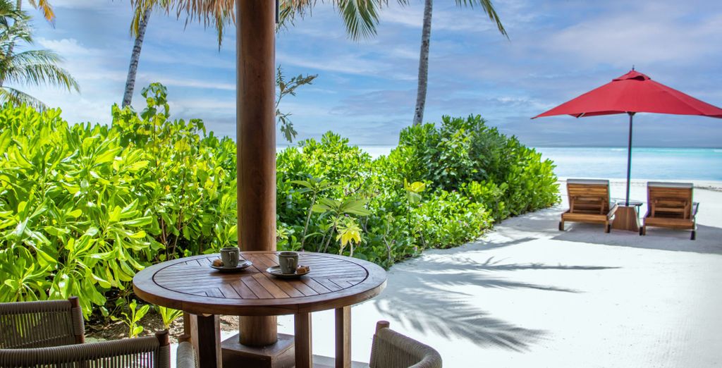 Grand Hyatt Abu Dhabi Hotel & Residences Emirates Pearl 5* e Barceló Whale Lagoon Maldives 5*