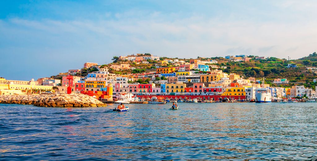Tour Riviera di Ulisse e Isola di Ponza con possibilità di autonoleggio
