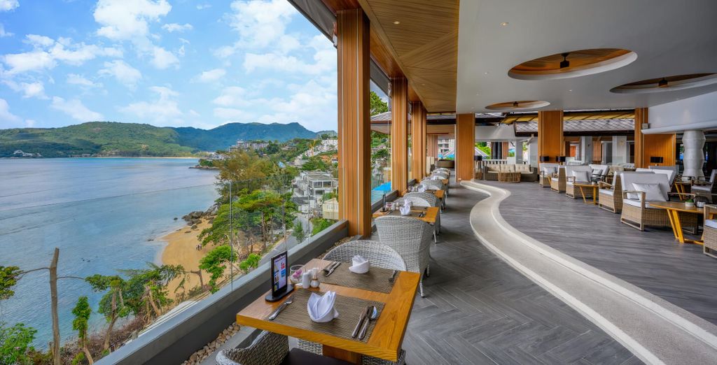 Namaka Resort Kamala 5*, Phi Phi CoCo Beach Resort 4*, Khao Lak Laguna Resort 4* con pre-estensione opzionale a Bangkok 