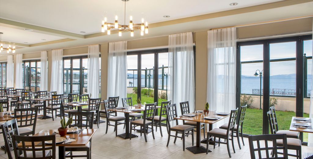 Ramada Athens Attica Riviera 5*