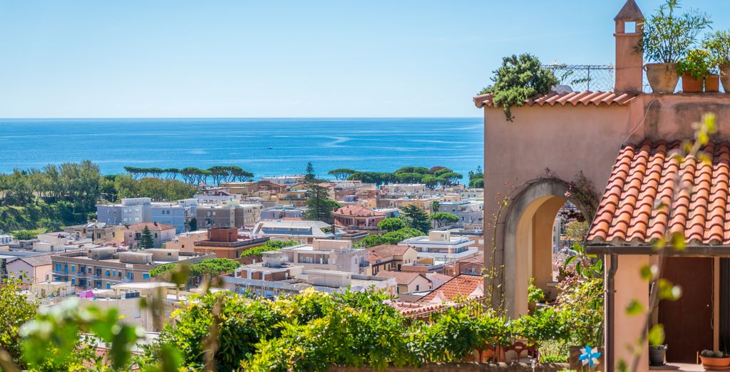 Tour Riviera di Ulisse e Isola di Ponza con possibilità di autonoleggio