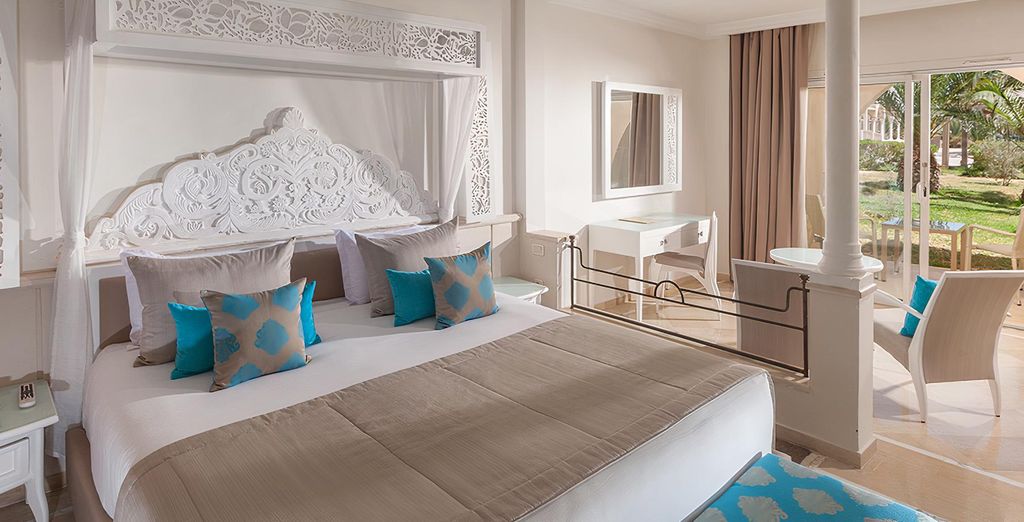 BLUE Palm Beach Palace 5* - Adults Only
