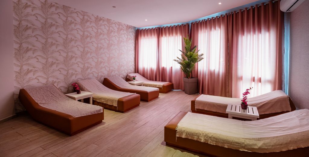 BLUE Palm Beach Palace 5* - Adults Only
