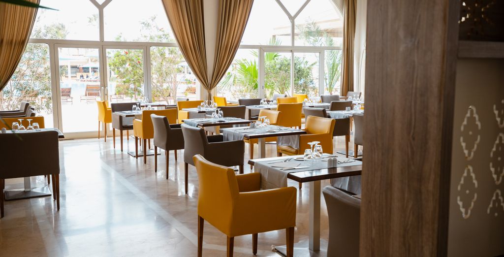 BLUE Palm Beach Palace 5* - Adults Only