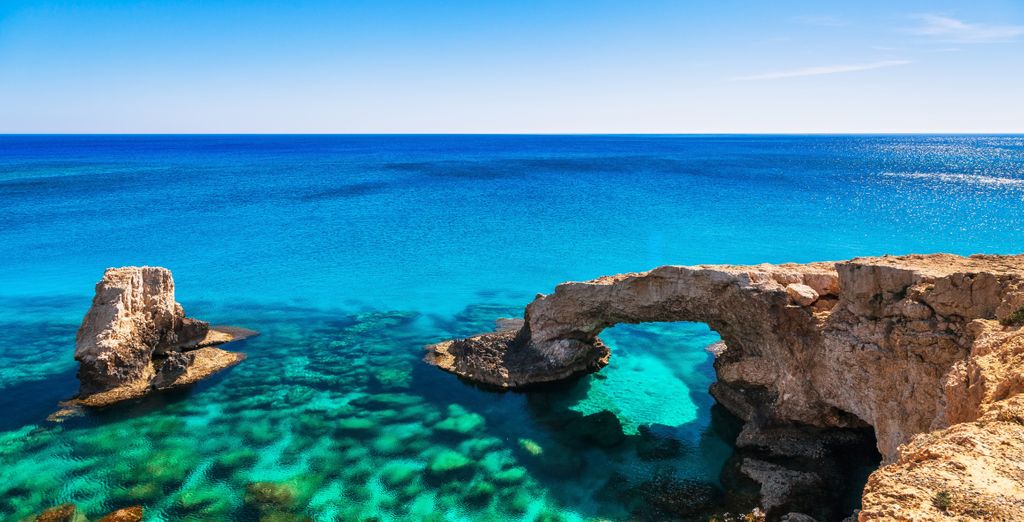 Vassos Nissi Plage Hotel 4*