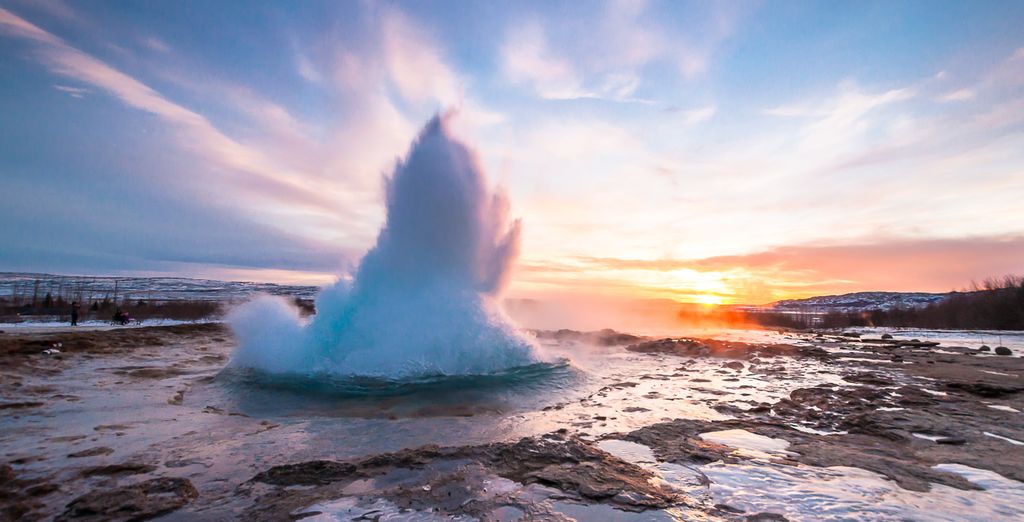Tour in auto: Geyser, ghiacciai e cascate impressionanti