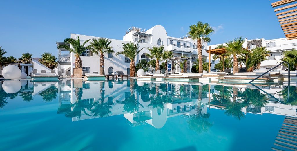 Smy Mediterranean White Santorini 4*