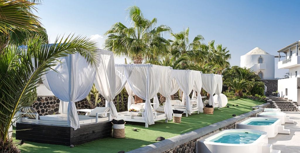 Smy Mediterranean White Santorini 4*