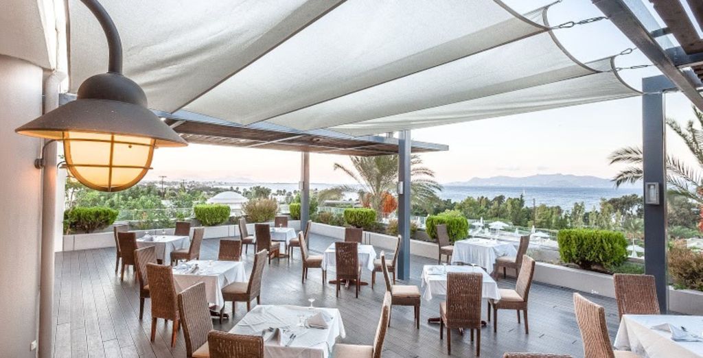 Kipriotis Panorama Hotel & Suites 5*