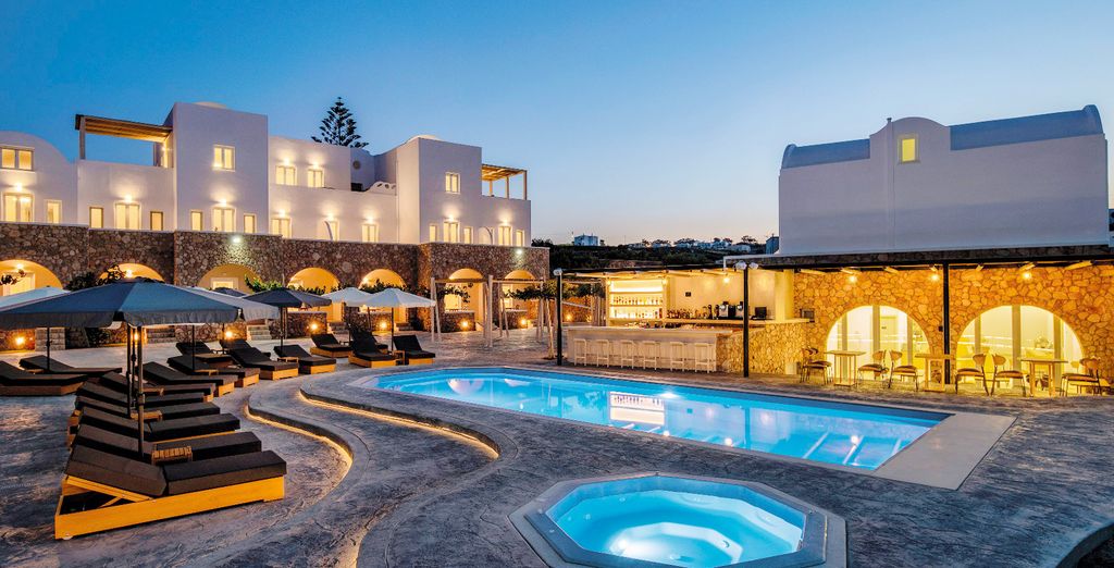 Aelia Luxury Suites 5*