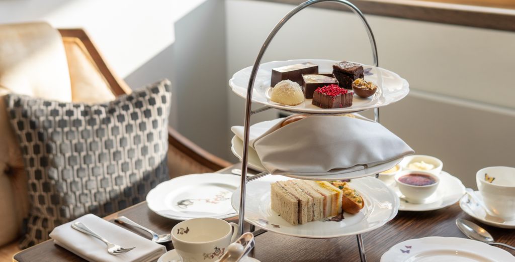 The Athenaeum Hotel & Residences 5*