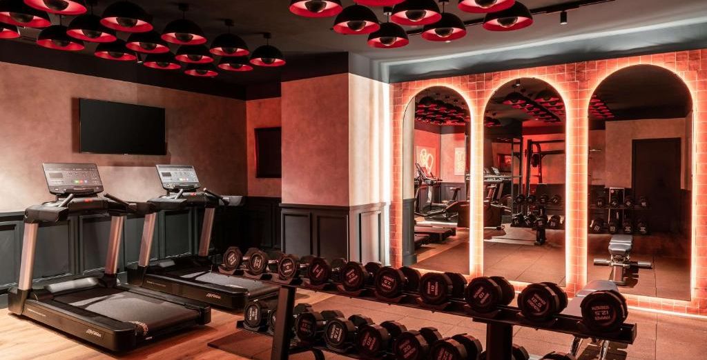 RADISSON RED MADRID 4*