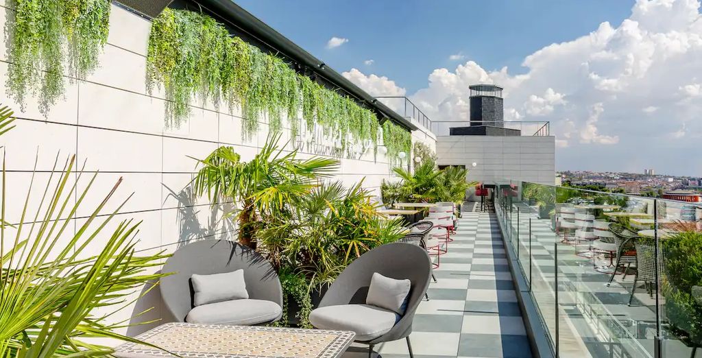 RADISSON RED MADRID 4*