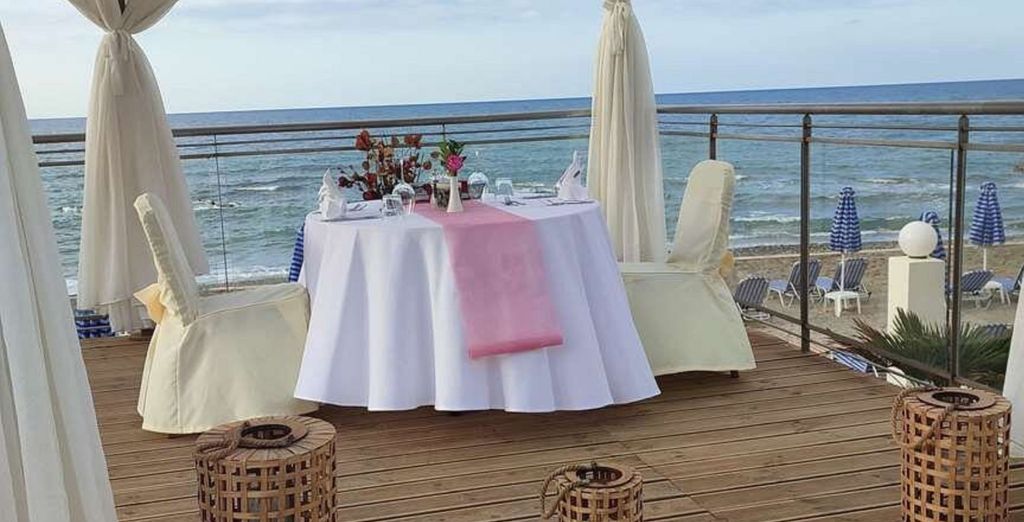 Hydramis Palace Beach Resort 4*