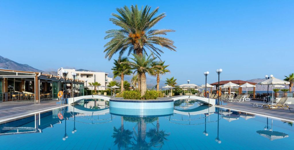 Hydramis Palace Beach Resort 4*
