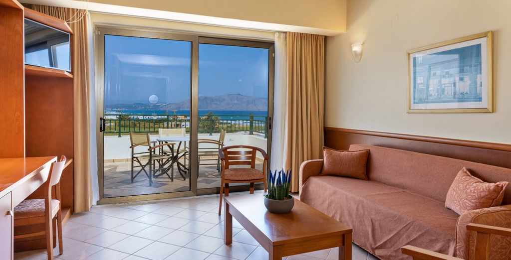 Hydramis Palace Beach Resort 4*