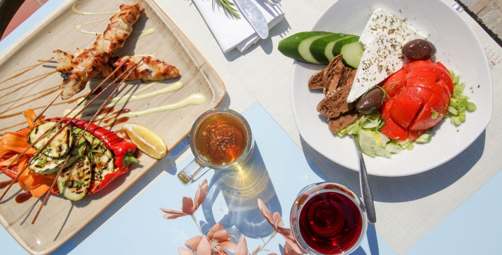 Alexander The Great Beach Hotel 4*