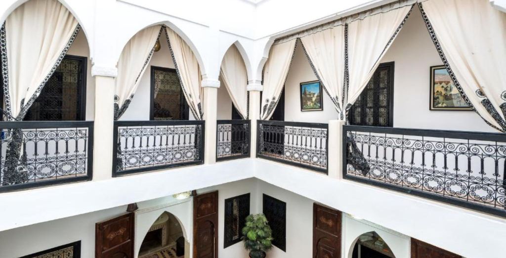 Sulle orme del famoso stilista Yves Saint Laurent con soggiorno in Riad