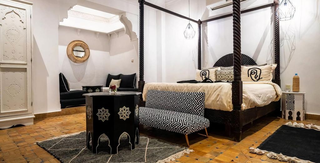 Sulle orme del famoso stilista Yves Saint Laurent con soggiorno in Riad