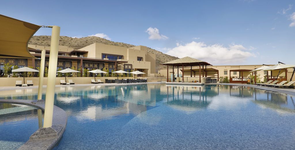 Tour alla scoperta del Paese con possibile estensione presso lo Hyatt Regency Dubai 5*