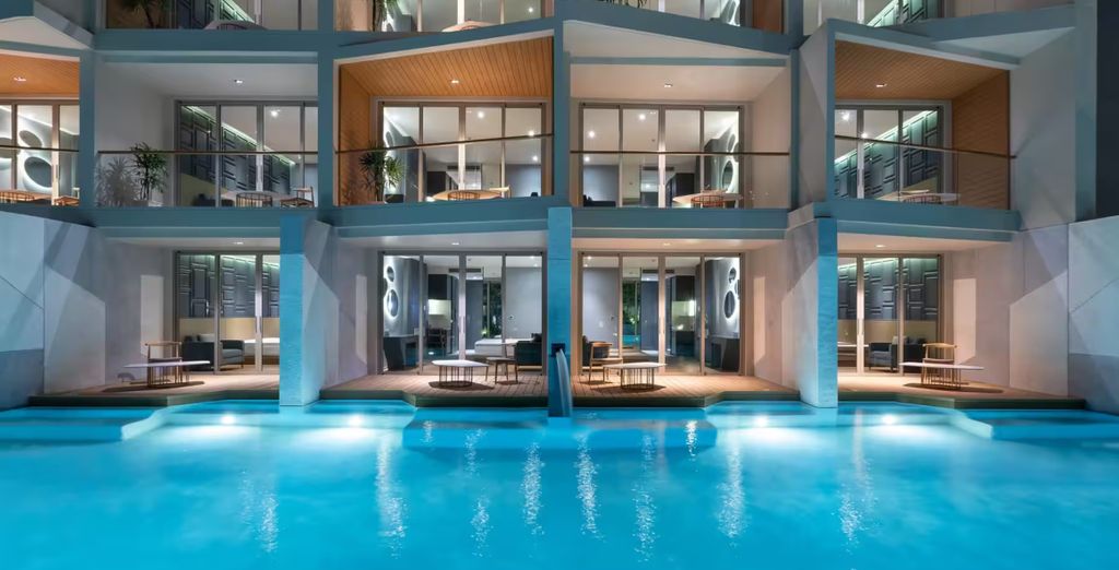 Combinato Movenpick Sukhumvit 15 Bangkok 5* e Wyndham Gran Nai Phuket 4*