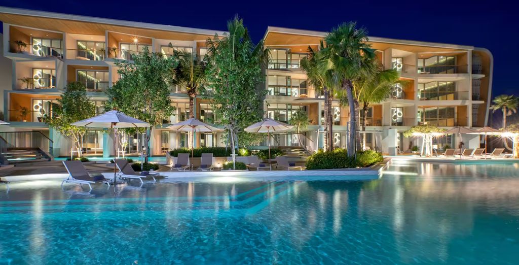 Combinato Movenpick Sukhumvit 15 Bangkok 5* e Wyndham Gran Nai Phuket 4*