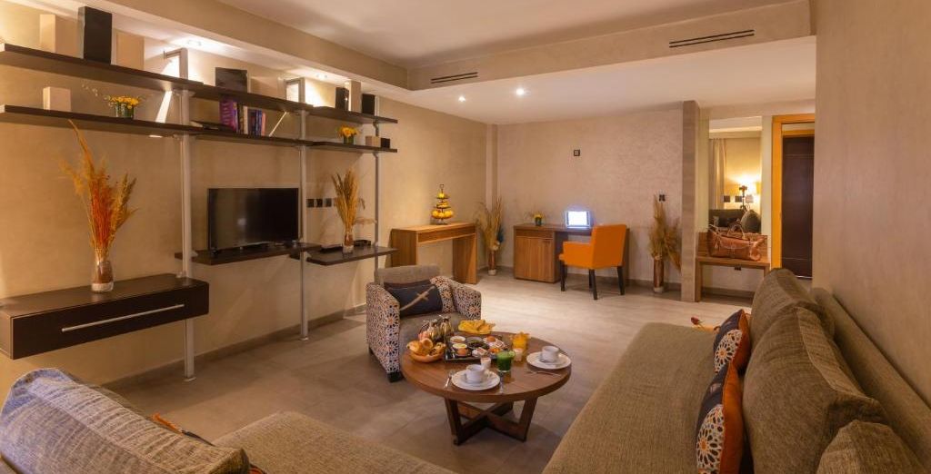 Dellarosa Boutique Hotel 4*