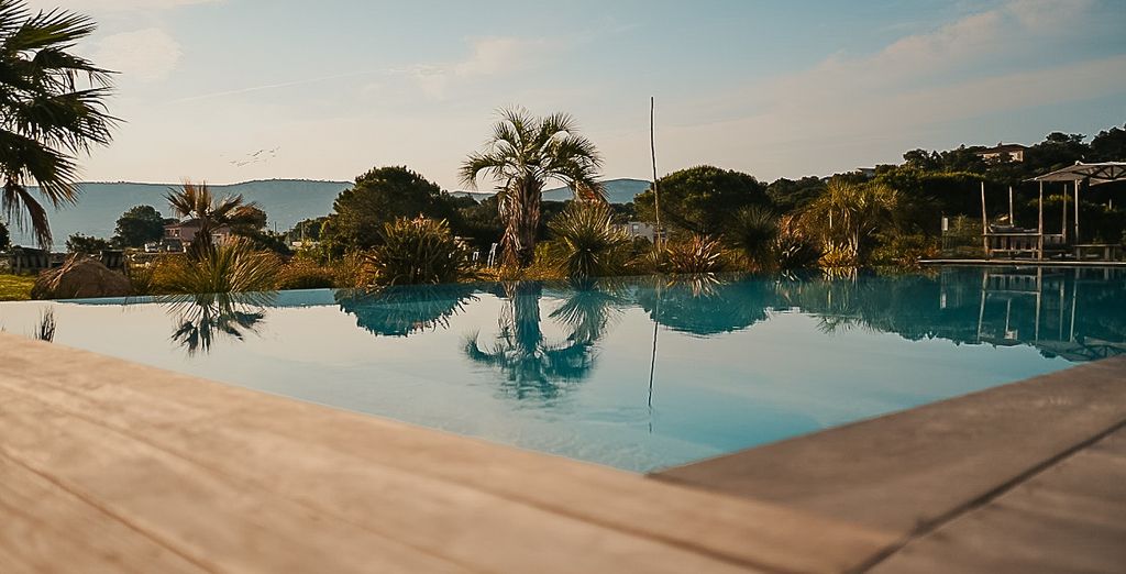 Golden Tulip Porto Vecchio 4* con volo o Sardinia Ferries