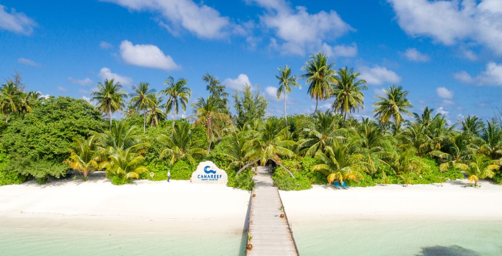 Canareef Resort Maldives 4* 