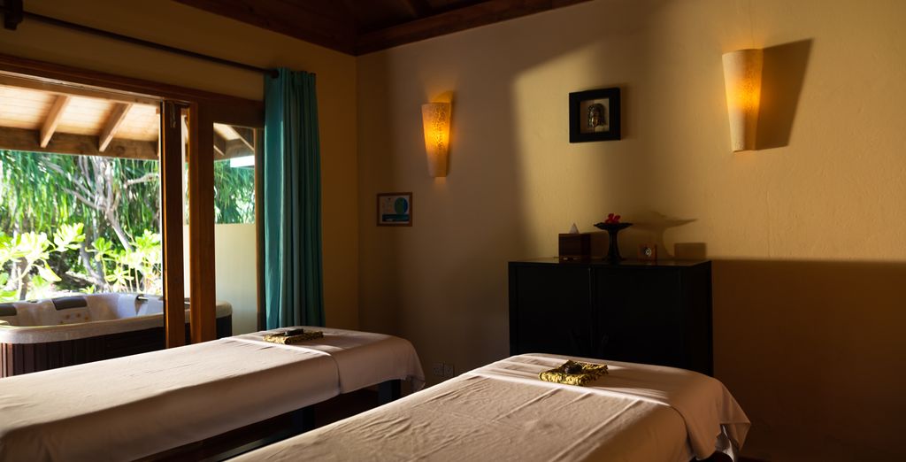 Canareef Resort Maldives 4* 