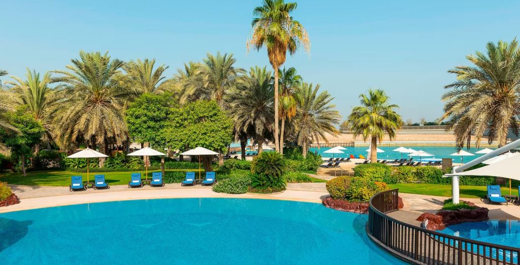 Sheraton Abu Dhabi Hotel & Resort 5*