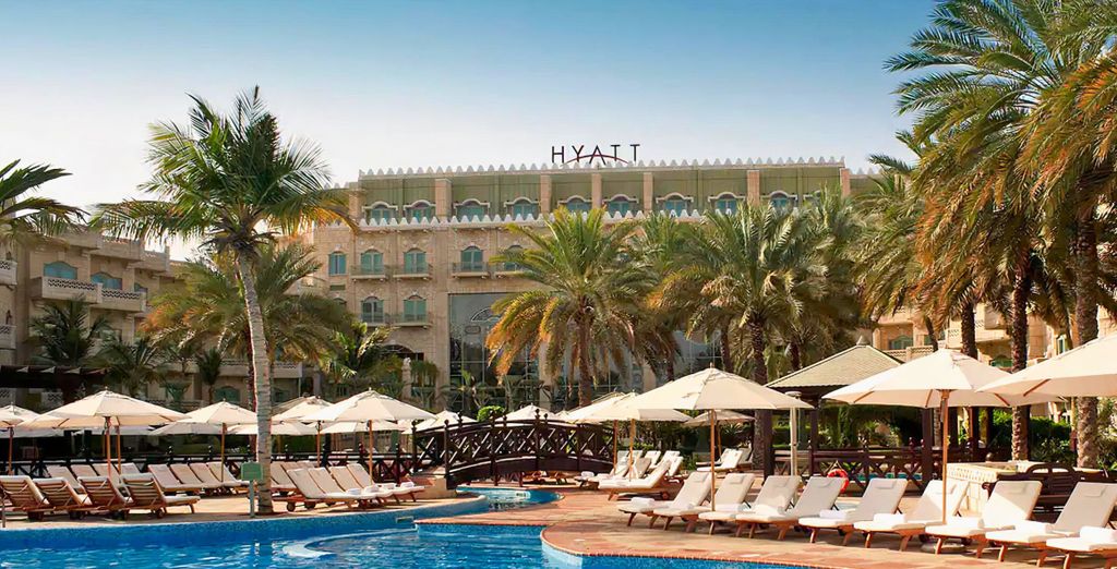 Grand Hyatt Muscat 5* & optional Stars Gate Desert Camp