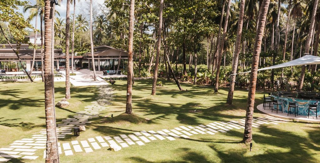 Avani + Khao Lak Resort 5* 