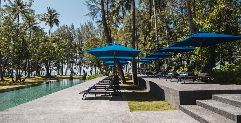 Avani + Khao Lak Resort 5* 