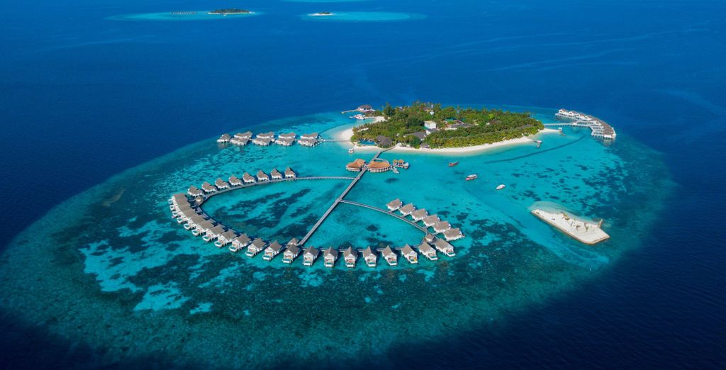 Centara Grand Island Resort & Spa 5*
