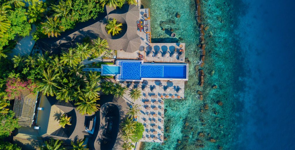 Centara Grand Island Resort & Spa 5*