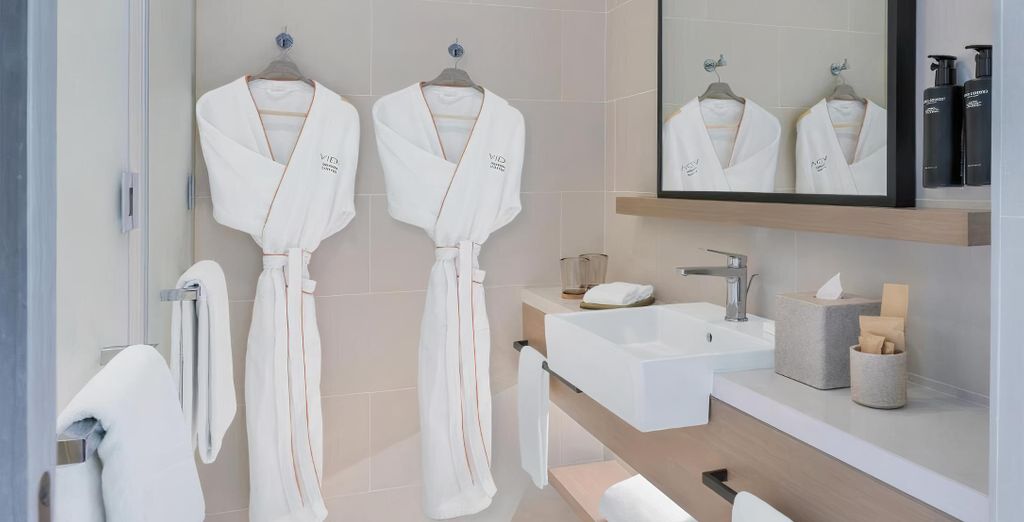 Vida Dubai Marina & Yacht Club 4*